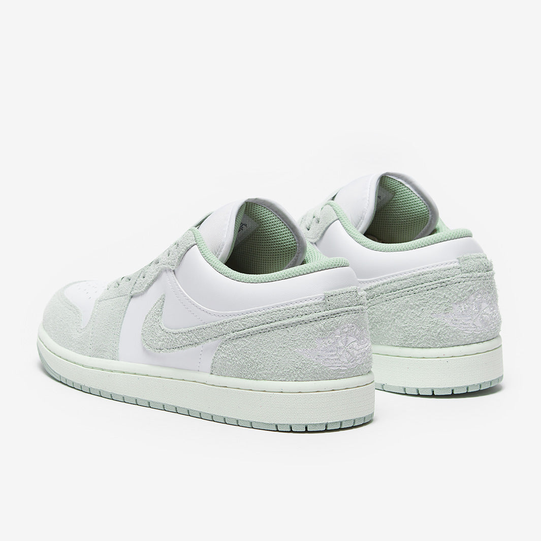 Air Jordan 1 Low SE