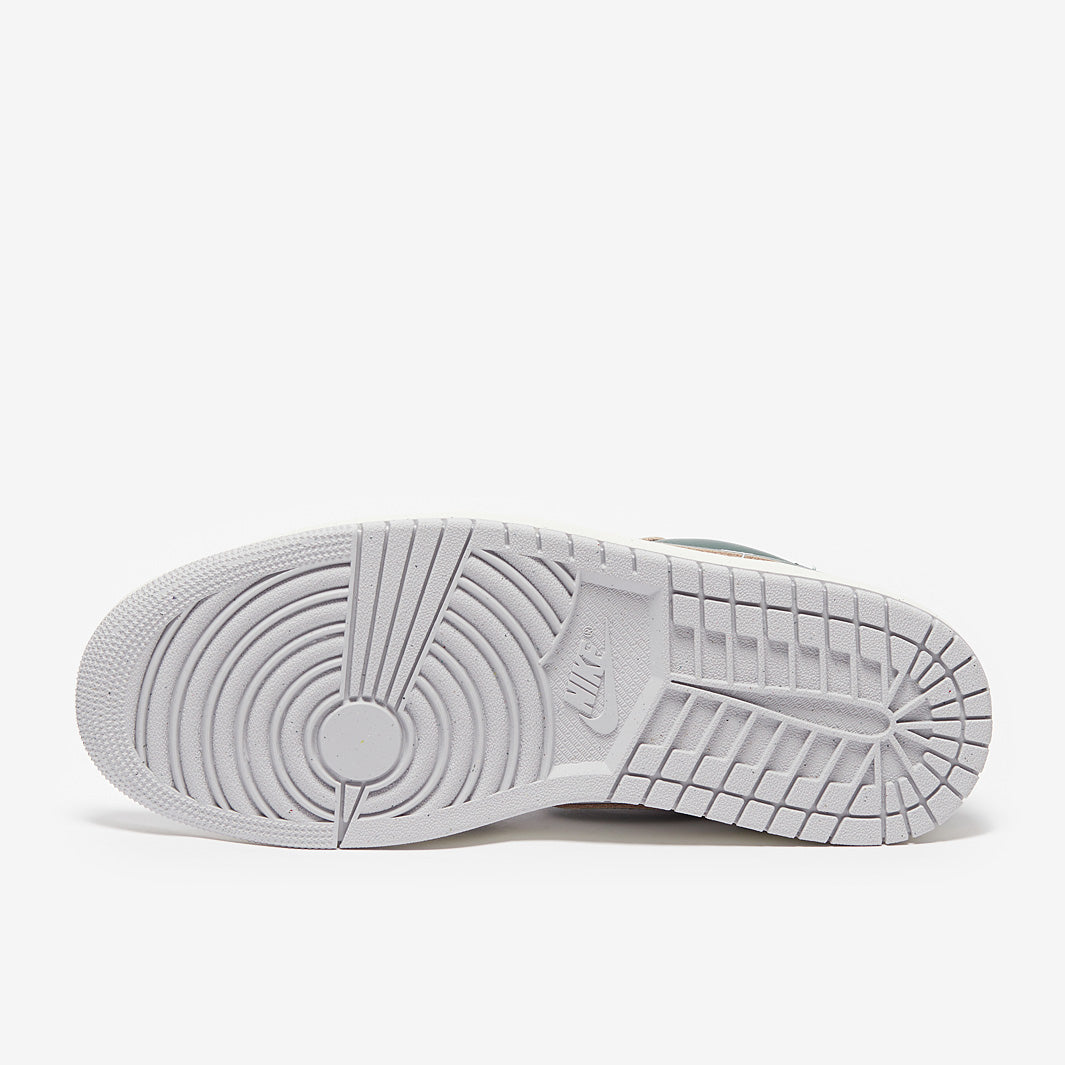 Air Jordan 1 Low SE