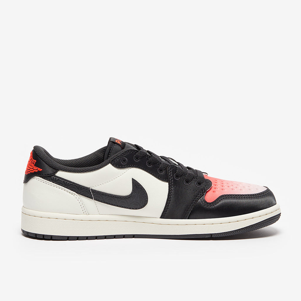Air Jordan 1 Retro Low x PSG