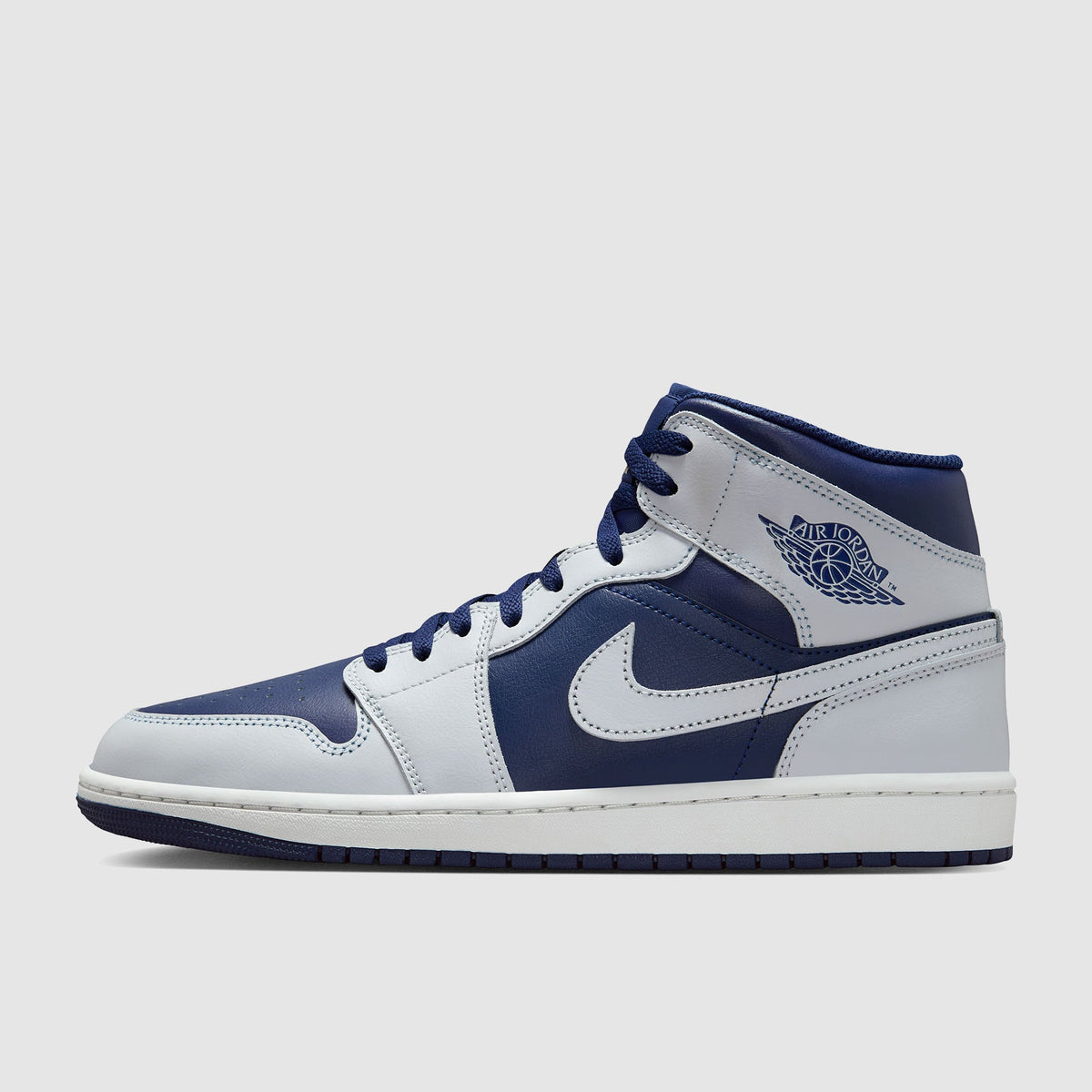 Air Jordan 1 Mid SE