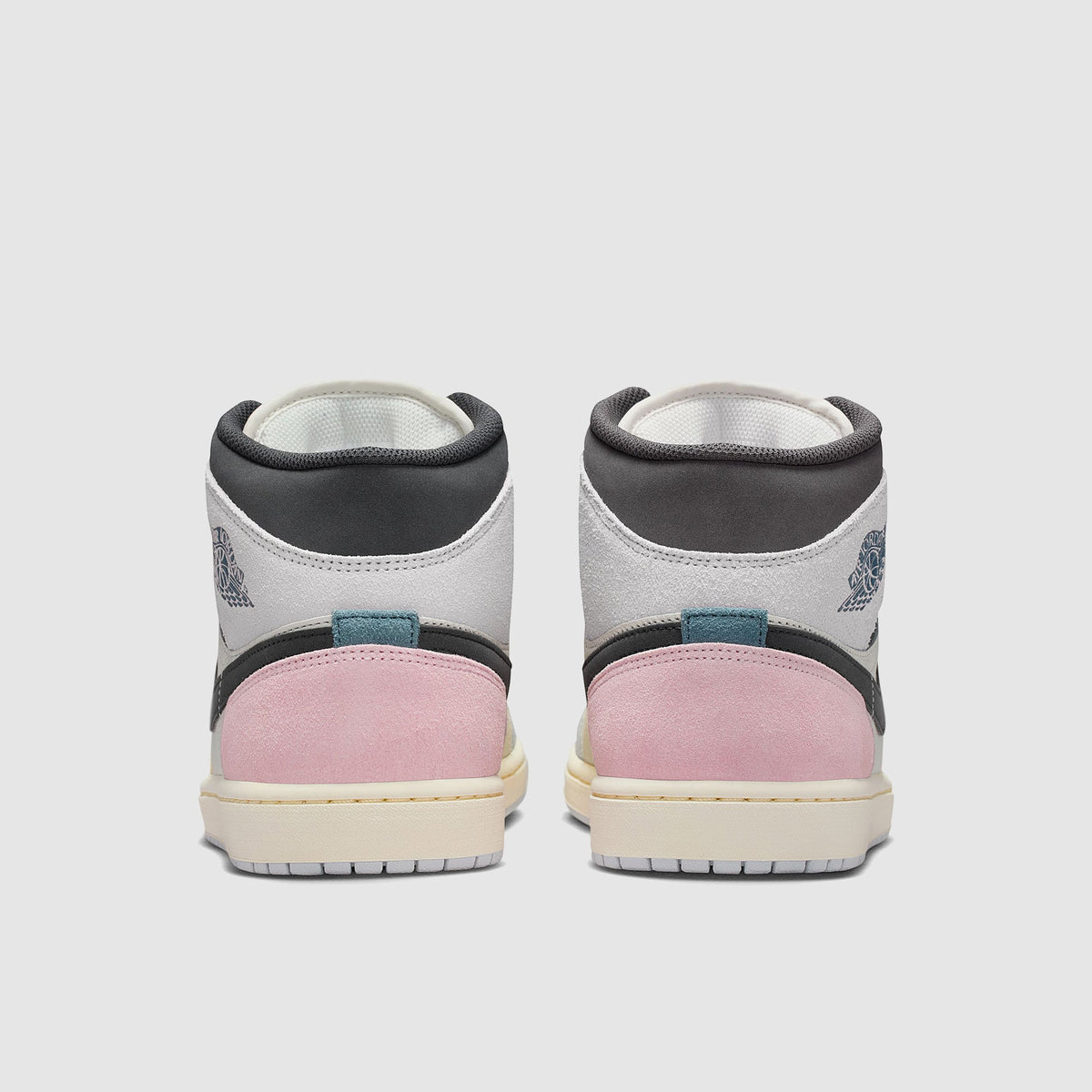 Air Jordan 1 Mid SE