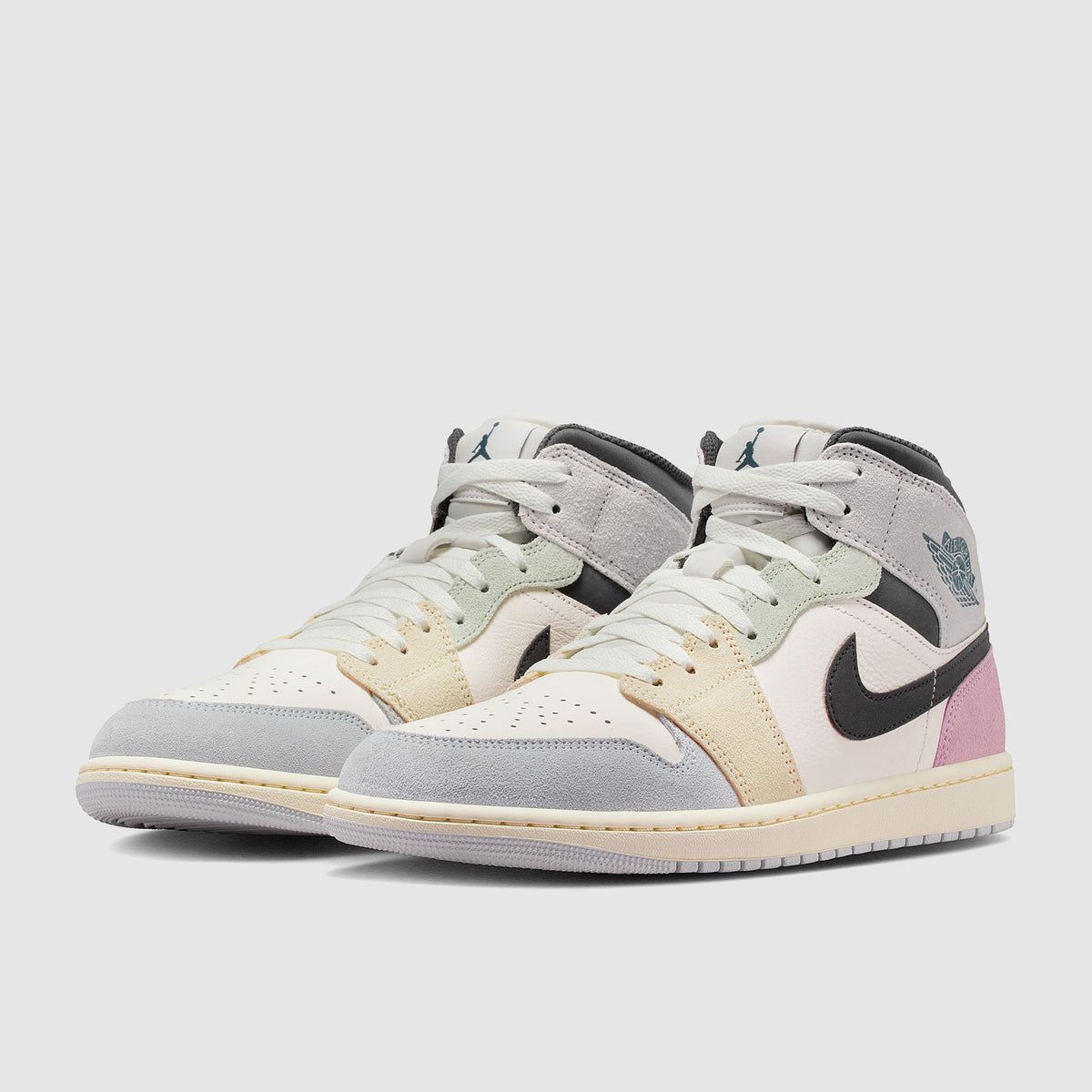 Air Jordan 1 Mid SE