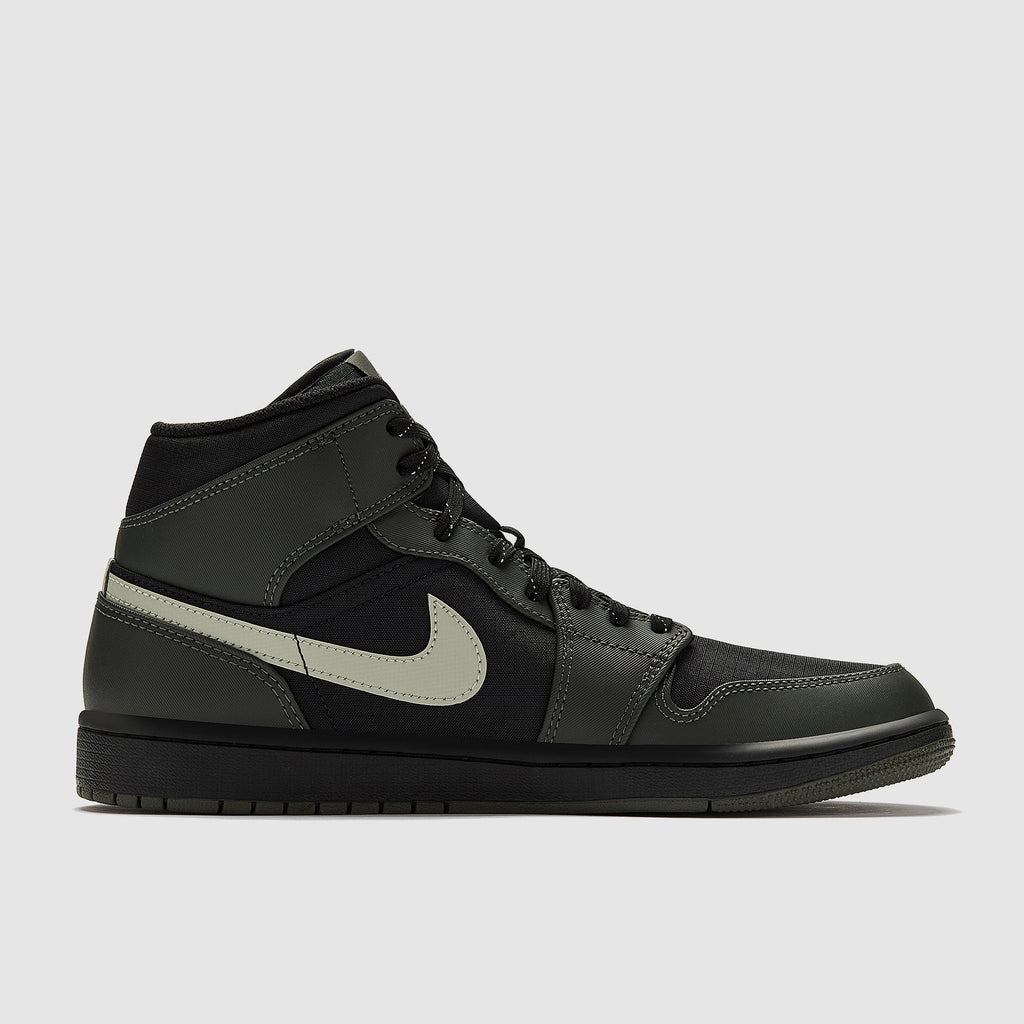 Air Jordan 1 Mid Utility