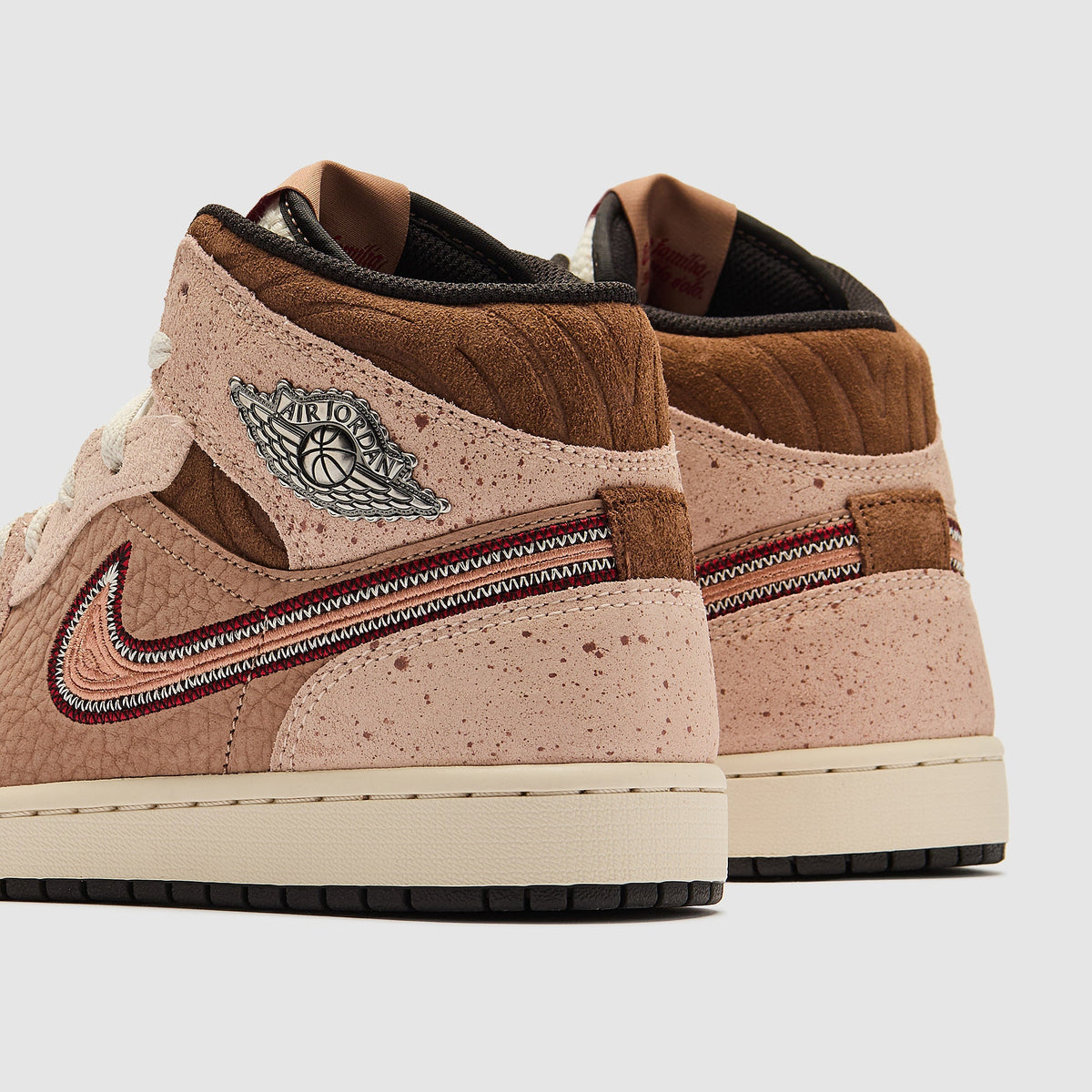 Air Jordan 1 Mid SE DDM