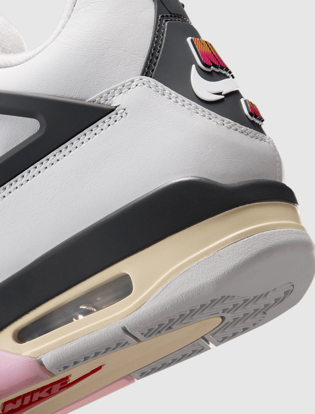 AIR JORDAN 4 RETRO  COMIC