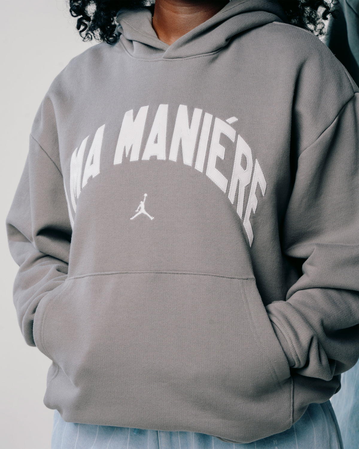 A MA MAN¨ªERE HOODIE