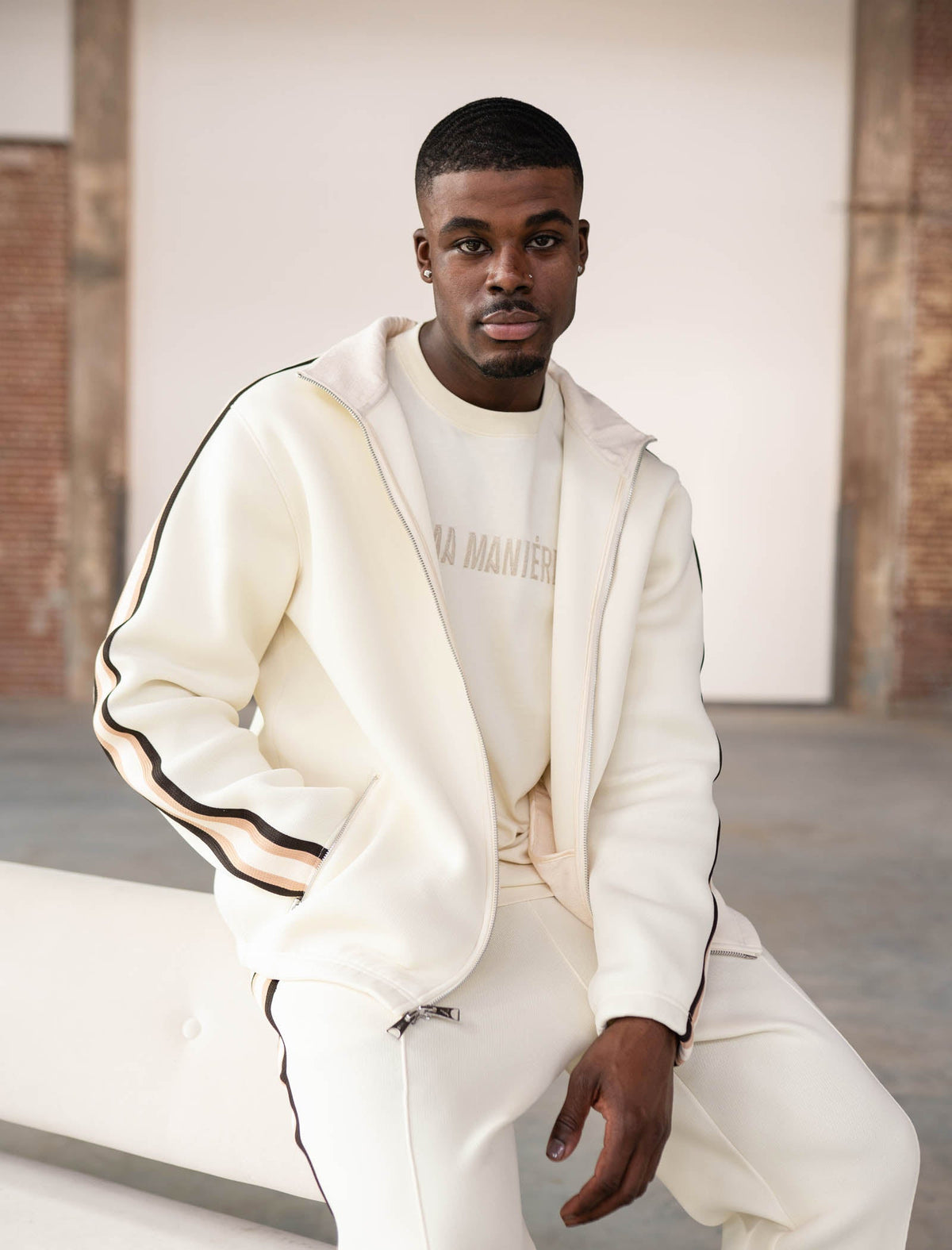 A MA MANI¨¦RE X JORDAN BRAND TRACK JACKET